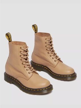 Dr. Martins 1460 Pascal Virginia Leather Lace Up Boots in Tan
